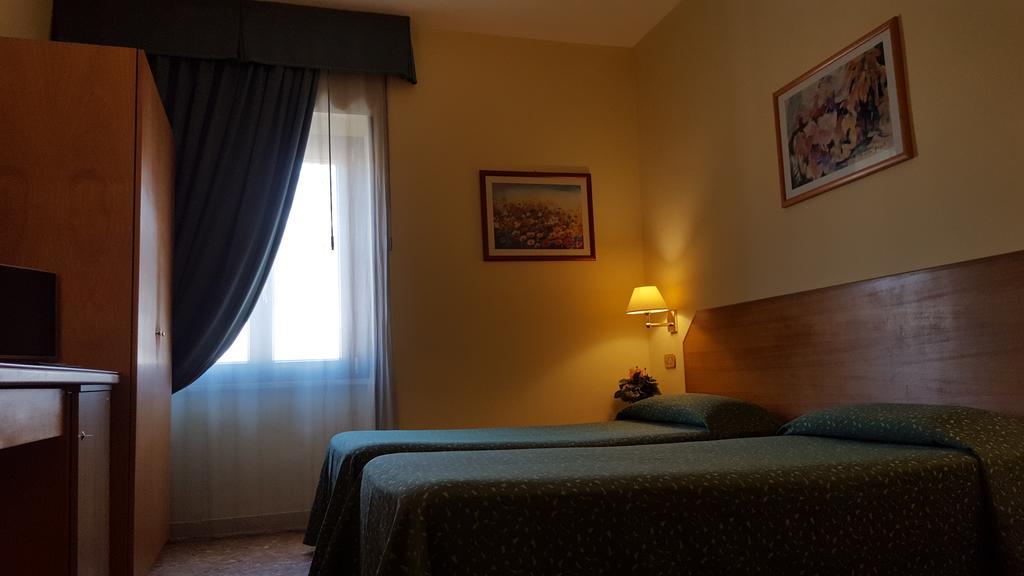 Nuovo Albergo Chieti Dış mekan fotoğraf